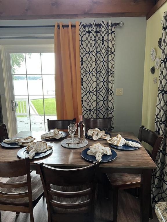 Luxury Lakefront Property ミリッジビル エクステリア 写真
